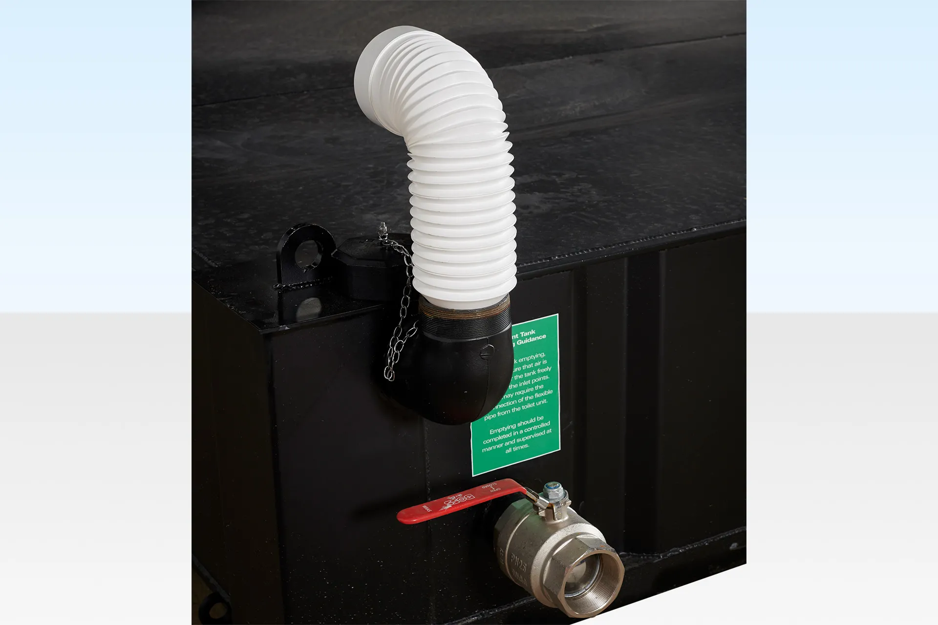 21-Sit-On-Waste-Tank-4800-Ltr-1-2