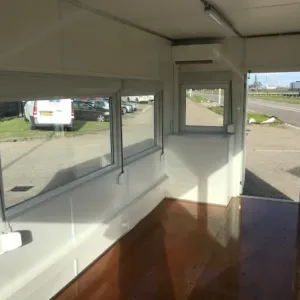 20ft High Cube Fixed Glazing Observation Container - 20ft observation container for sale at Easy Containers (view 3)